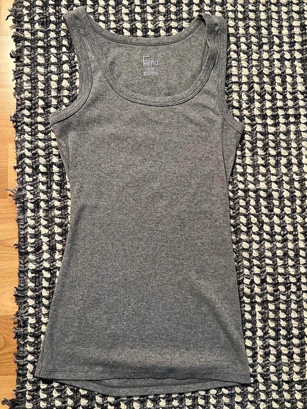Felina Ribbed Tank Top in Gray Small